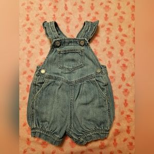 Baby Gap 3-6m organic cotton demin short overalls